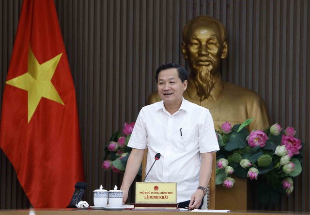 Phó Thủ tướng Lê Minh Khái yêu cầu các bộ ngành, cơ quan trung ương, địa phương tiếp tục thực hiện nghiêm, hiệu quả các văn bản chỉ đạo của Chính phủ, Thủ tướng Chính phủ về đầu tư công. Ảnh VGP/Trần Mạnh