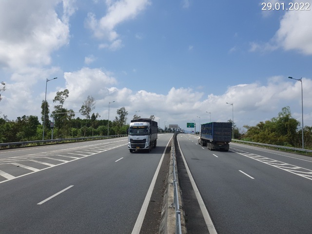 Cao tốc Đà Nẵng-Quảng Ngãi sẵn sàng thu phí không dừng từ 1/8 - Ảnh 1.