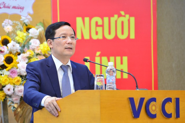 Doanh nhân Việt Nam tiêu biểu 2022: tiêu chí hàng đầu là đạo đức và trách nhiệm - Ảnh 1.