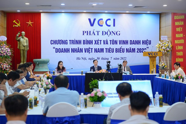 Doanh nhân Việt Nam tiêu biểu 2022: tiêu chí hàng đầu là đạo đức và trách nhiệm - Ảnh 2.