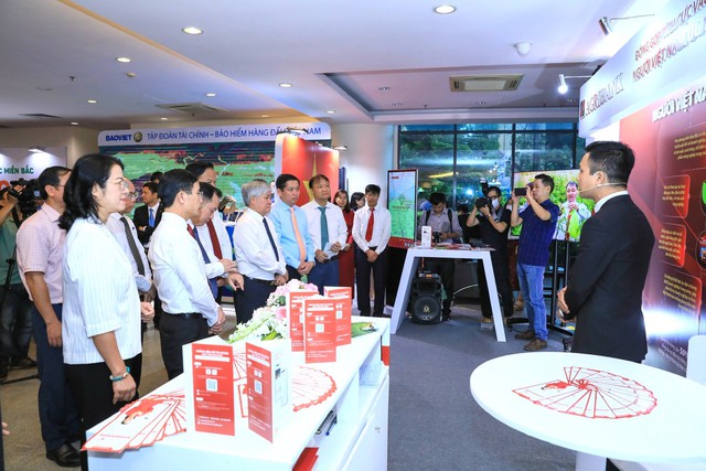 Agribank tích cực hưởng ứng cuộc vận động “Người Việt Nam ưu tiên dùng hàng Việt Nam” - Ảnh 1. Agribank tích cực hưởng ứng cuộc vận động “Người Việt Nam ưu tiên dùng hàng Việt Nam” - Ảnh 1.
