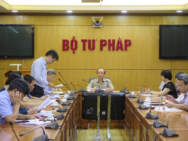 Đấu giá trực tuyến: Giảm chi phí, tăng hiệu quả, hạn chế 'quân xanh – quân đỏ' - Ảnh 1. Đấu giá trực tuyến: Giảm chi phí, tăng hiệu quả, hạn chế 'quân xanh – quân đỏ' - Ảnh 1.