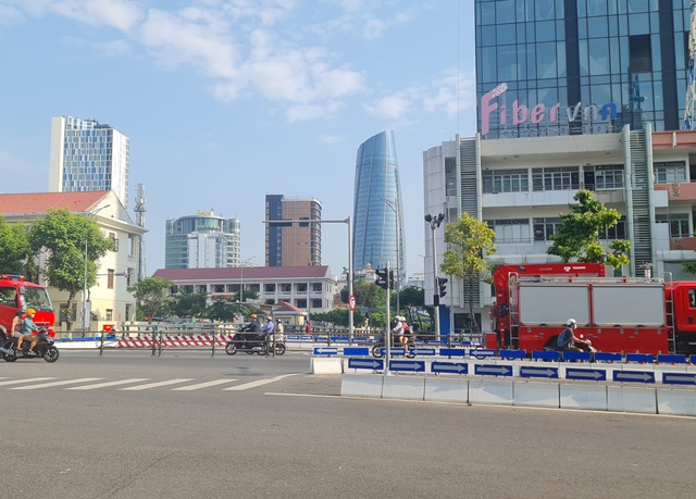 Phạt nhà báo đăng Facebook: Đà Nẵng đề xuất mở 'phố đèn đỏ' để kích cầu du lịch - Ảnh 1.