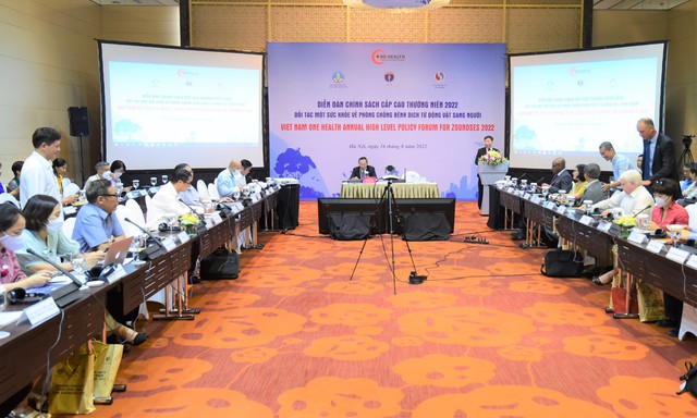 "Một sức khỏe": Phòng chống bệnh dịch từ động vật sang người - Ảnh 1. "Một sức khỏe": Phòng chống bệnh dịch từ động vật sang người - Ảnh 1.