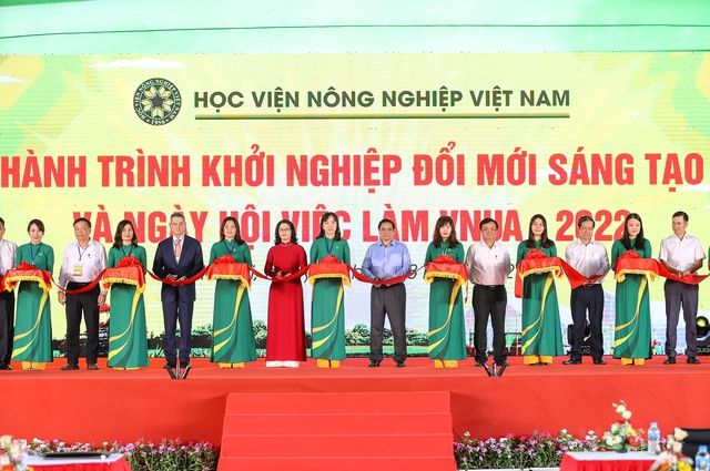 Thủ tướng: Học viện Nông nghiệp Việt Nam cần phải trở thành đại học hàng đầu thế giới về nông nghiệp - Ảnh 5.