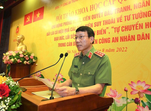 Thượng tướng Lương Tam Quang khẳng định, bất luận trong hoàn cảnh nào, cũng phải bảo vệ và giữ vững nguyên tắc Đảng lãnh đạo QĐND và CAND
