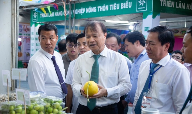 Khai mạc Triển lãm hàng công nghiệp nông thôn tiêu biểu khu vực miền Trung – Tây Nguyên năm 2022 - Ảnh 1. Khai mạc Triển lãm hàng công nghiệp nông thôn tiêu biểu khu vực miền Trung – Tây Nguyên năm 2022 - Ảnh 1.