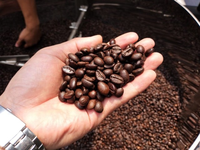 Mở rộng thị trường, xuất khẩu cà phê dự báo cán đích 4 tỷ USD - Ảnh 1.