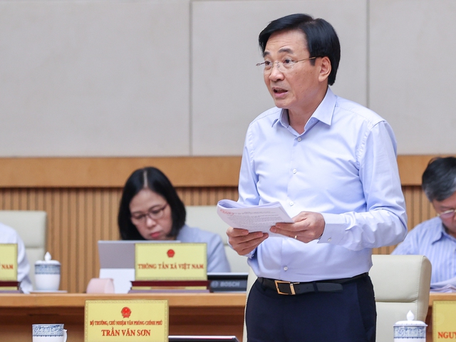 Bộ trưởng, Chủ nhiệm VPCP Trần Văn Sơn phát biểu tại phiên họp - Ảnh: VGP/Nhật Bắc