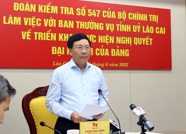 Đoàn công tác Bộ Chính trị làm việc với Ban Thường vụ Tỉnh ủy Lào Cai - Ảnh 2.