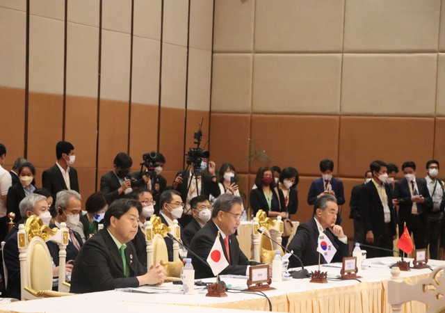 Hội nghị Bộ trưởng Ngoại giao ASEAN với các đối tác - Ảnh 2. Hội nghị Bộ trưởng Ngoại giao ASEAN với các đối tác - Ảnh 2.