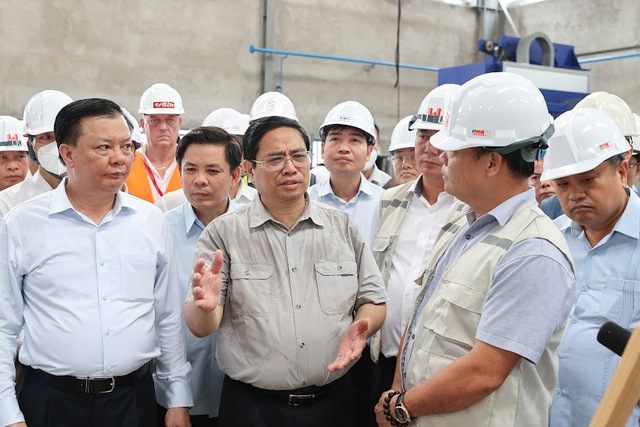 Thủ tướng thị sát dự án đường sắt Nhổn-Ga Hà Nội - Ảnh 2.