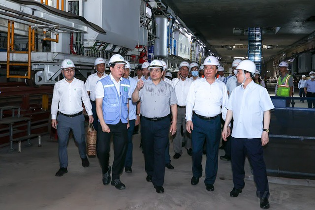 Thủ tướng thị sát dự án đường sắt Nhổn-Ga Hà Nội - Ảnh 3.