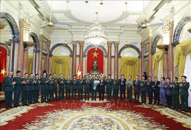 Thăng quân hàm Thượng tướng cho Phó Tổng Tham mưu trưởng Quân đội nhân dân Việt Nam - Ảnh 2.