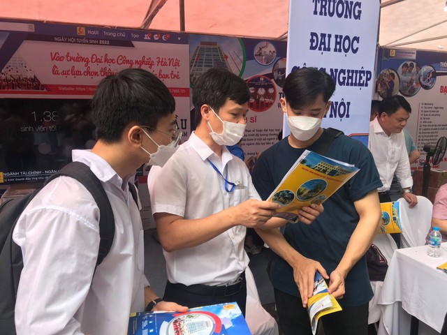 Hôm nay 15/9, nhiều trường đại học chính thức công bố điểm chuẩn - Ảnh 1.