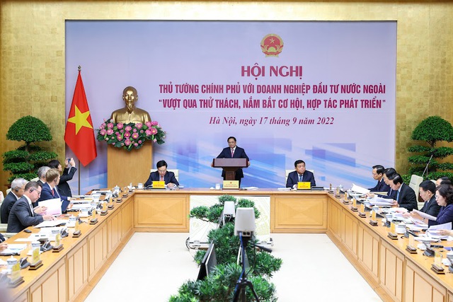 Thủ tướng chia sẻ về các yếu tố nền tảng phát triển với nhà đầu tư nước ngoài - Ảnh 3. Thủ tướng chia sẻ về các yếu tố nền tảng phát triển với nhà đầu tư nước ngoài - Ảnh 3.