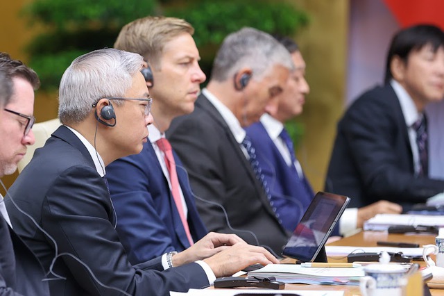 Thủ tướng: Việt Nam cam kết tạo lập môi trường kinh doanh tốt nhất - Ảnh 2. Thủ tướng: Việt Nam cam kết tạo lập môi trường kinh doanh tốt nhất - Ảnh 2.
