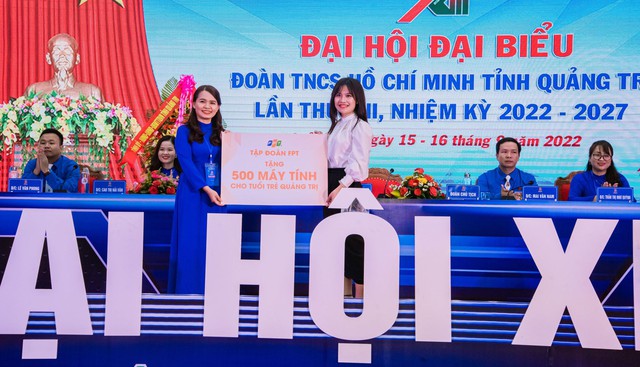 FPT trao tặng 500 máy tính tới Đoàn Thanh niên tỉnh Quảng Trị - Ảnh 1.