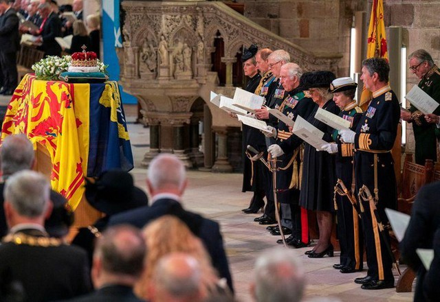 Hoàng gia Anh tổ chức lễ tang Nữ hoàng Elizabeth II - Ảnh 1.