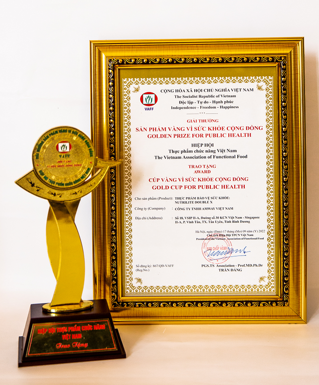 Amway Việt Nam vinh dự nhận giải thưởng “Sản phẩm vàng vì sức khoẻ cộng đồng” - Ảnh 3.