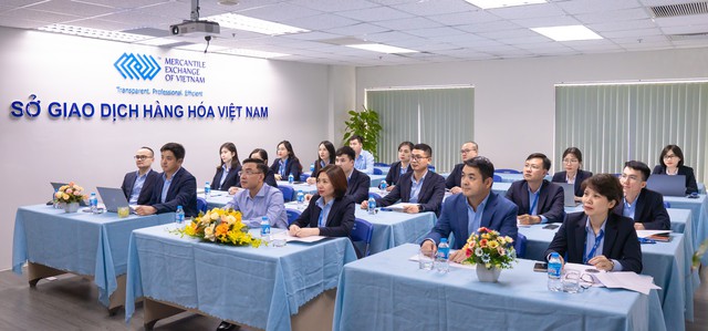 Sở Giao dịch Hàng hóa Chicago tổ chức tập huấn chuyên biệt về thị trường Việt Nam - Ảnh 3. Sở Giao dịch Hàng hóa Chicago tổ chức tập huấn chuyên biệt về thị trường Việt Nam - Ảnh 3.