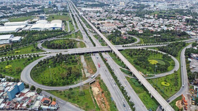 Cao tốc TPHCM-Trung Lương-Mỹ Thuận cần sớm mở rộng để giảm ùn tắc - Ảnh 1.