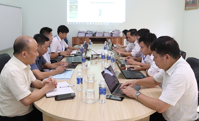 Cần sử dụng nguồn nước sông Đà tiết kiệm, hiệu quả - Ảnh 2. Cần sử dụng nguồn nước sông Đà tiết kiệm, hiệu quả - Ảnh 2.