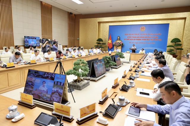 Thủ tướng Phạm Minh Chính chủ trì Hội nghị trực tuyến toàn quốc về đẩy mạnh giải ngân vốn đầu tư công và thực hiện 3 chương trình mục tiêu quốc gia - Ảnh: VGP/Nhật Bắc