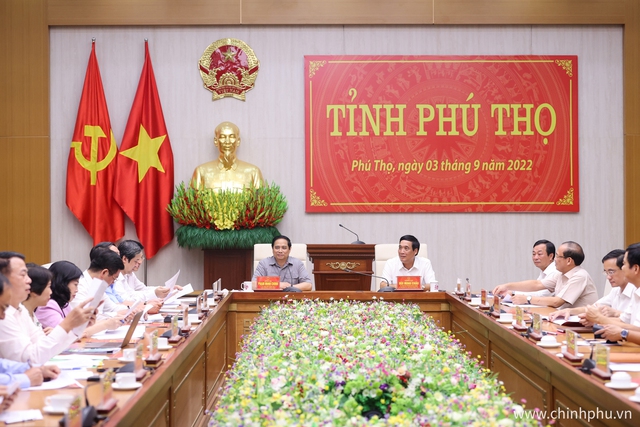 Thủ tướng: Phú Thọ phải tự lực, tự cường vươn lên, trở thành tỉnh phát triển hàng đầu trong vùng - Ảnh 1.