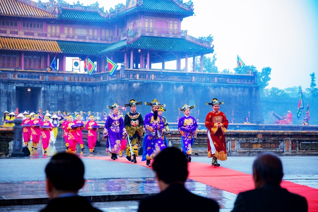 Thừa Thiên Huế công bố chuỗi sự kiện Festival 2023; đón đoàn du khách đầu năm mới - Ảnh 3.