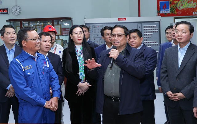 Thủ tướng: Khẩn trương mở rộng, nâng cấp Nhà máy Lọc dầu Dung Quất - Ảnh 2.