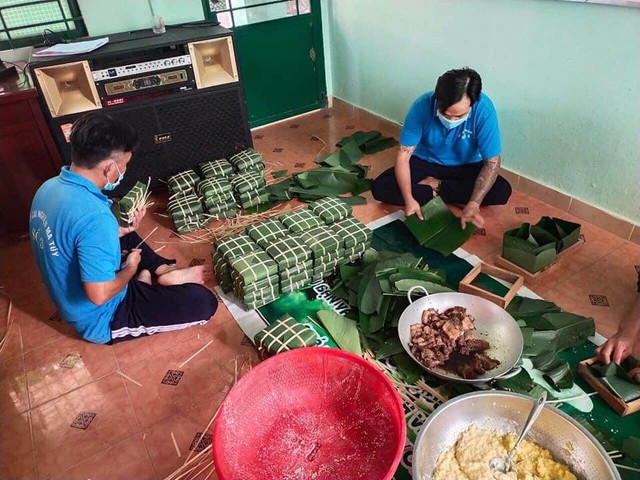 Tết đầm ấm cho những người lầm lỡ - Ảnh 7. Tết đầm ấm cho những người lầm lỡ - Ảnh 7.