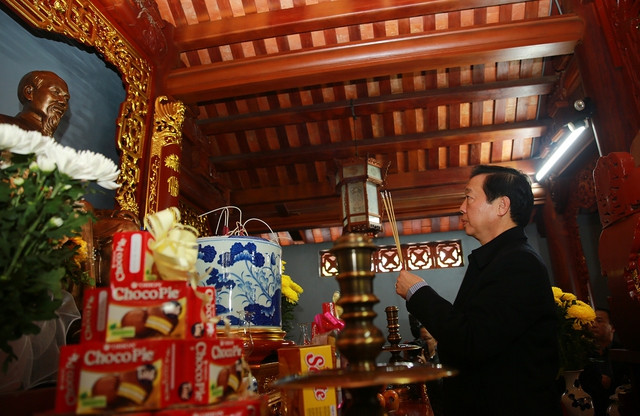 Phó Thủ tướng Trần Hồng Hà thăm, tặng quà hộ nghèo, gia đình chính sách tại Sơn La - Ảnh 5.