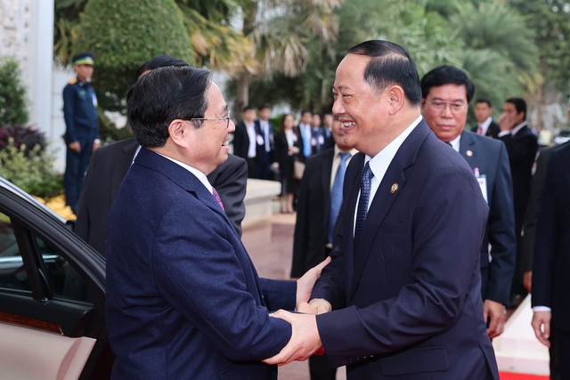 Chùm ảnh: Thủ tướng Phạm Minh Chính bắt đầu thăm chính thức CHDCND Lào - Ảnh 4.