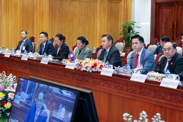 Thủ tướng Phạm Minh Chính hội kiến Chủ tịch Quốc hội Lào - Ảnh 5.