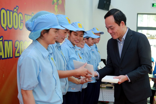 Phó Thủ tướng Trần Lưu Quang thăm, chúc Tết tại Khánh Hoà - Ảnh 2. Phó Thủ tướng Trần Lưu Quang thăm, chúc Tết tại Khánh Hoà - Ảnh 2.