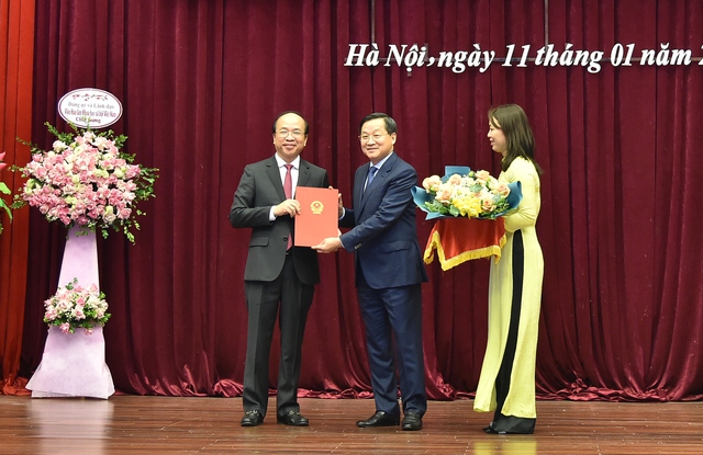 Công bố quyết định của Thủ tướng Chính phủ bổ nhiệm Chủ tịch Viện Hàn lâm Khoa học xã hội Việt Nam - Ảnh 1.