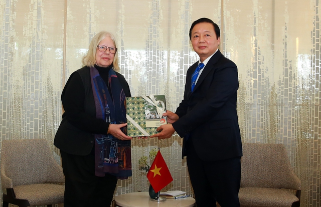Phó Thủ tướng Trần Hồng Hà tiếp Chủ tịch Hội Hữu nghị Thụy Sĩ-Việt Nam - Ảnh 3.
