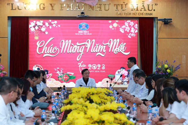 Phó Thủ tướng Trần Hồng Hà thăm, chúc Tết các lực lượng ứng trực đêm Giao thừa - Ảnh 14.