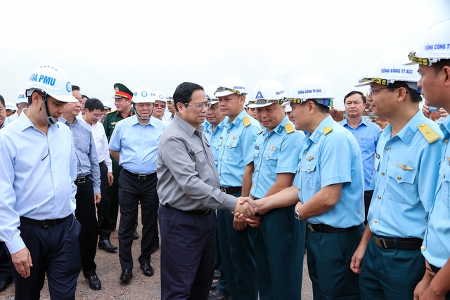 Thủ tướng kiểm tra, đôn đốc dự án sân bay Long Thành - Ảnh 2.