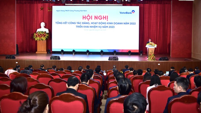 VietinBank có tỷ lệ bao phủ nợ xấu đạt 190% - Ảnh 2. VietinBank có tỷ lệ bao phủ nợ xấu đạt 190% - Ảnh 2.