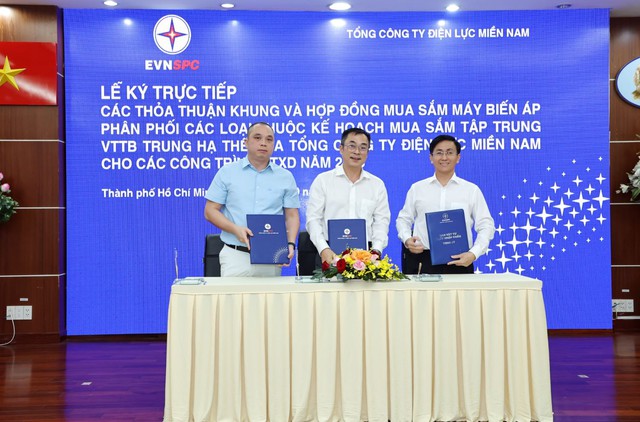 EVNSPC ký kết các Thỏa thuận khung và Hợp đồng mua sắm máy biến áp năm 2023 - Ảnh 1. EVNSPC ký kết các Thỏa thuận khung và Hợp đồng mua sắm máy biến áp năm 2023 - Ảnh 1.