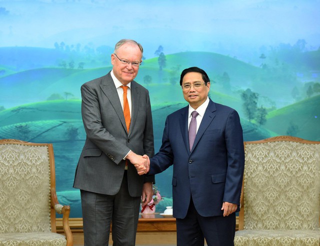 Thủ tướng Phạm Minh Chính tiếp Thủ hiến bang Hạ Saxony của Đức - Ảnh 1.