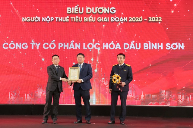 Petrovietnam được vinh danh đơn vị nộp thuế tiêu biểu giai đoạn 2020-2022 - Ảnh 2.