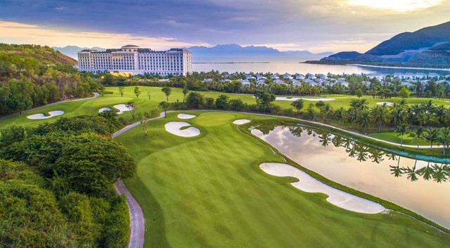 Việt Nam được vinh danh là Điểm đến Golf hàng đầu châu Á lần thứ 7 liên tiếp - Ảnh 1.