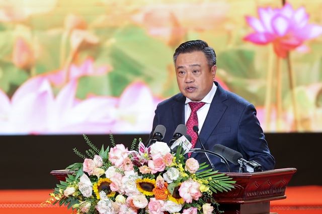 Thủ tướng: Xây dựng người Hà Nội tiêu biểu cho văn hóa, lương tri và phẩm giá con người Việt Nam - Ảnh 3.
