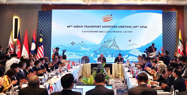 Thúc đẩy vận tải xuyên biên giới tại Hội nghị Bộ trưởng GTVT ASEAN - Ảnh 1.