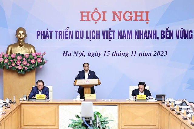 TỔNG THUẬT: Thủ tướng chủ trì Hội nghị phát triển du lịch Việt Nam nhanh, bền vững- Ảnh 1.