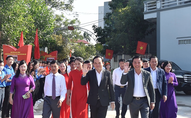 Phó Thủ tướng Trần Lưu Quang dự Ngày hội Đại đoàn kết toàn dân tộc tại Thanh Hóa- Ảnh 1.