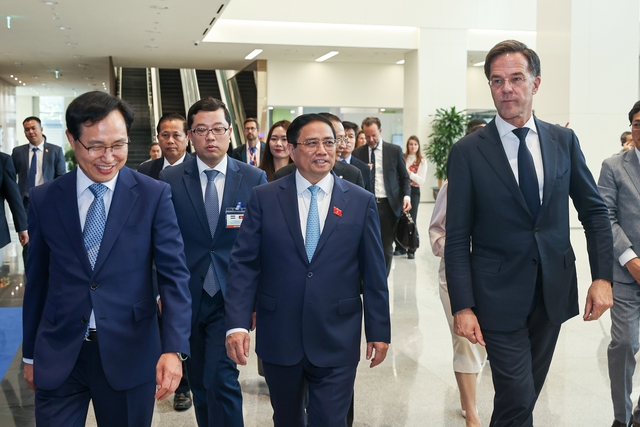 Hai Thủ tướng Việt Nam và Hà Lan kỳ vọng khởi đầu mới, đột phá mới về hợp tác công nghệ cao - Ảnh 1.